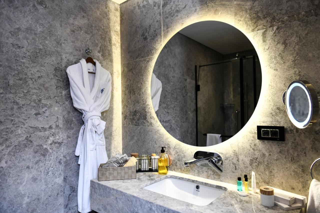 Westside Residences By Rotana Истанбул Екстериор снимка