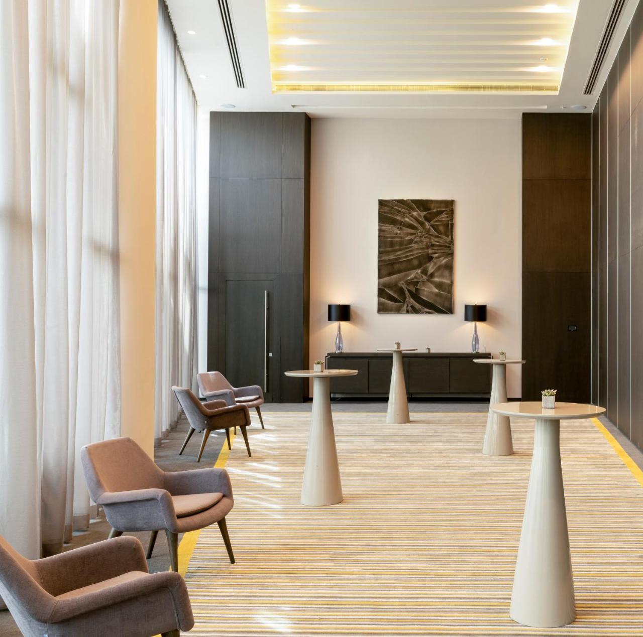 Westside Residences By Rotana Истанбул Екстериор снимка