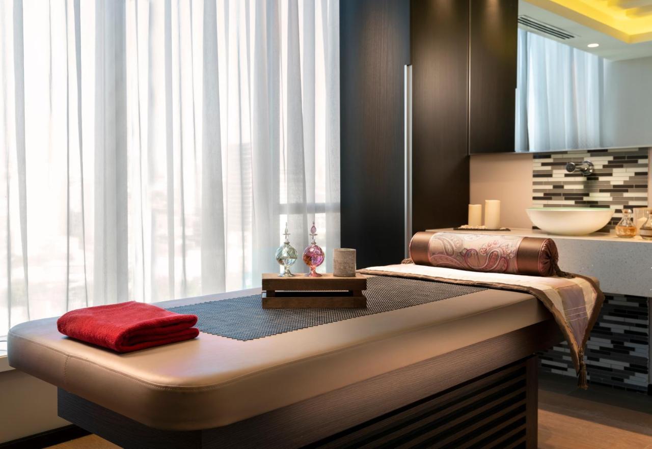 Westside Residences By Rotana Истанбул Екстериор снимка