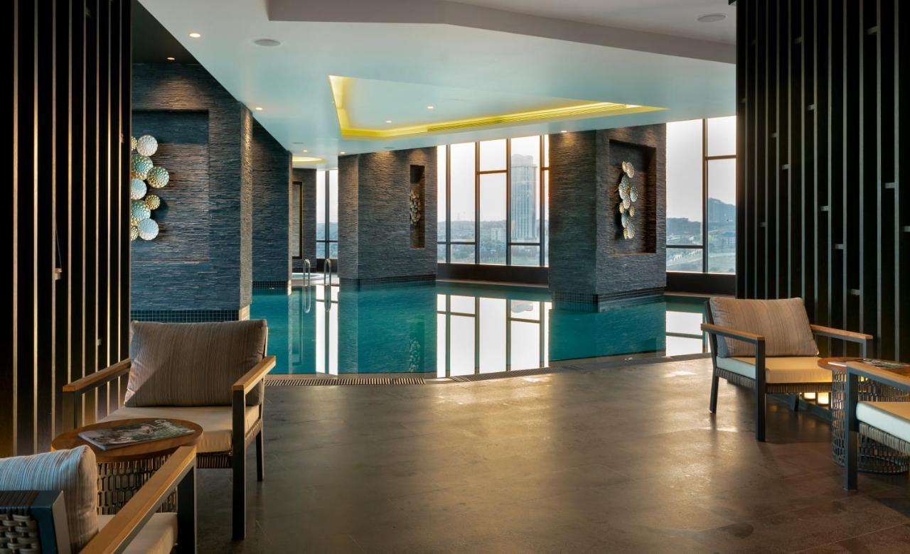 Westside Residences By Rotana Истанбул Екстериор снимка