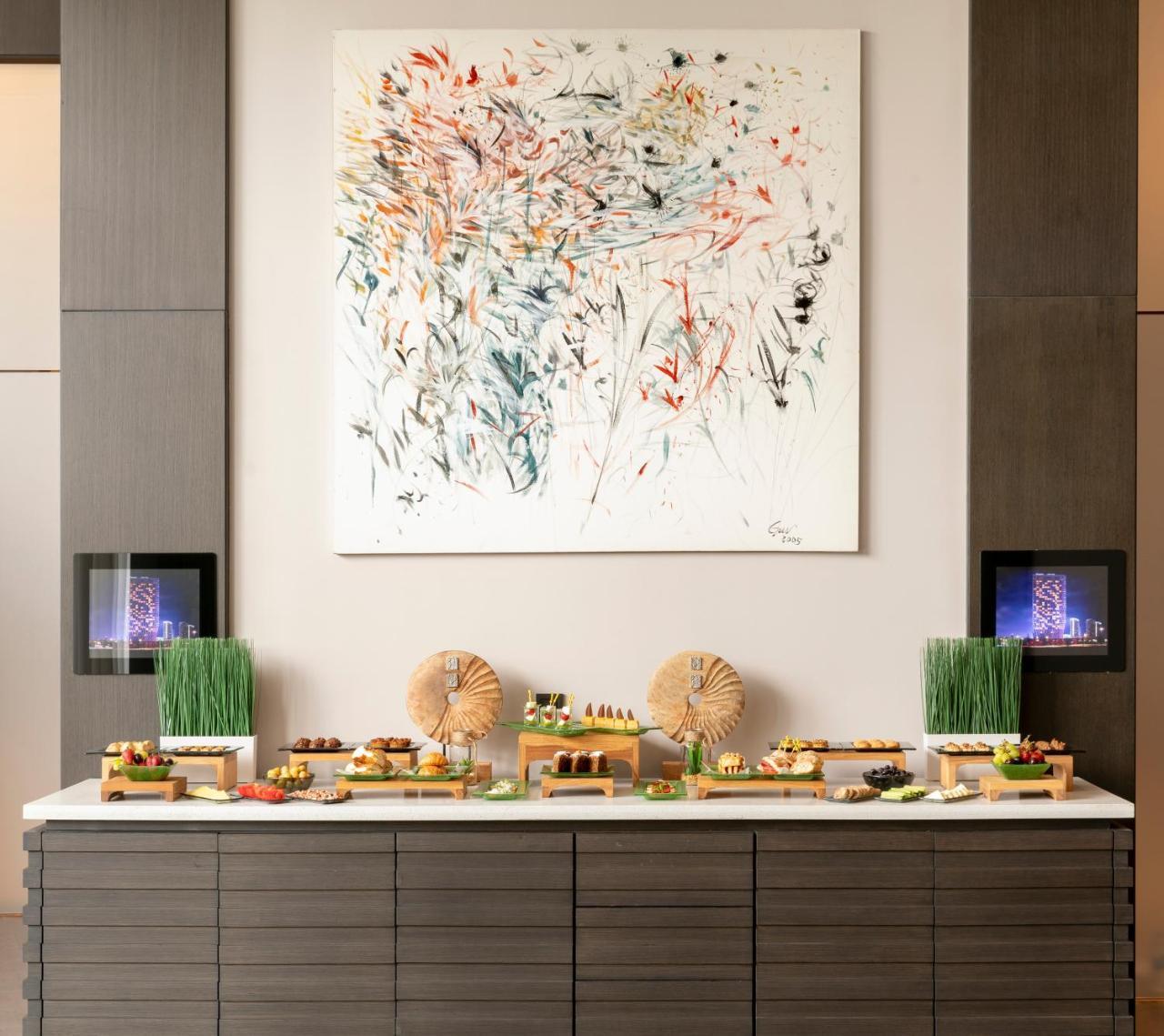 Westside Residences By Rotana Истанбул Екстериор снимка