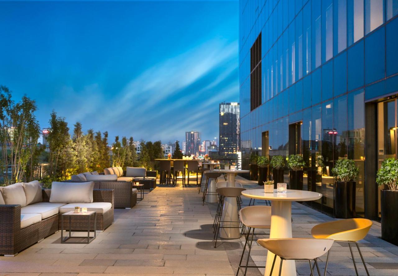 Westside Residences By Rotana Истанбул Екстериор снимка