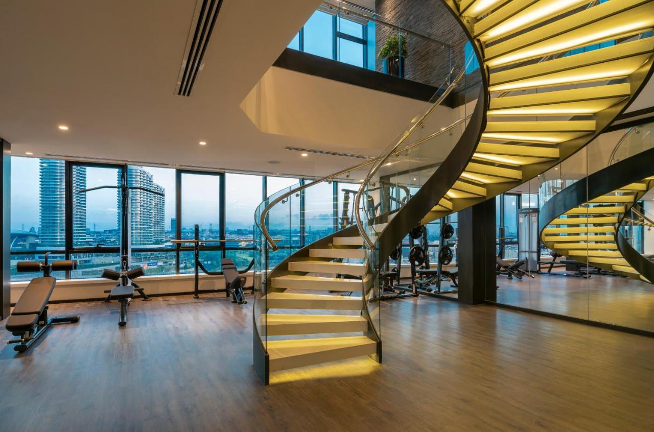 Westside Residences By Rotana Истанбул Екстериор снимка