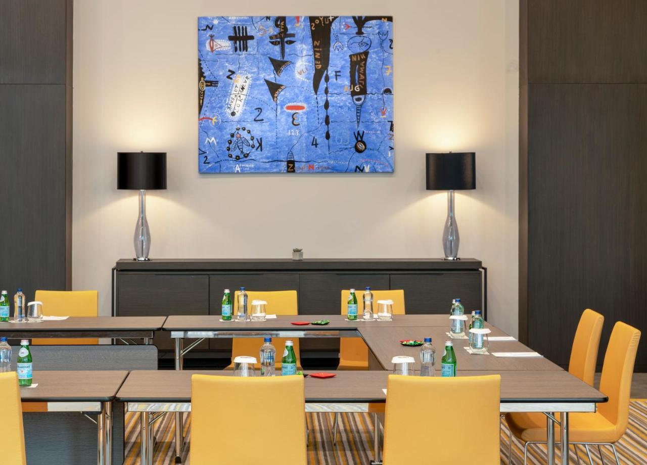 Westside Residences By Rotana Истанбул Екстериор снимка
